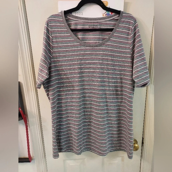 Lane Bryant Striped Perfect Sleeve Tee in Size 14/16 - Picture 1 of 7